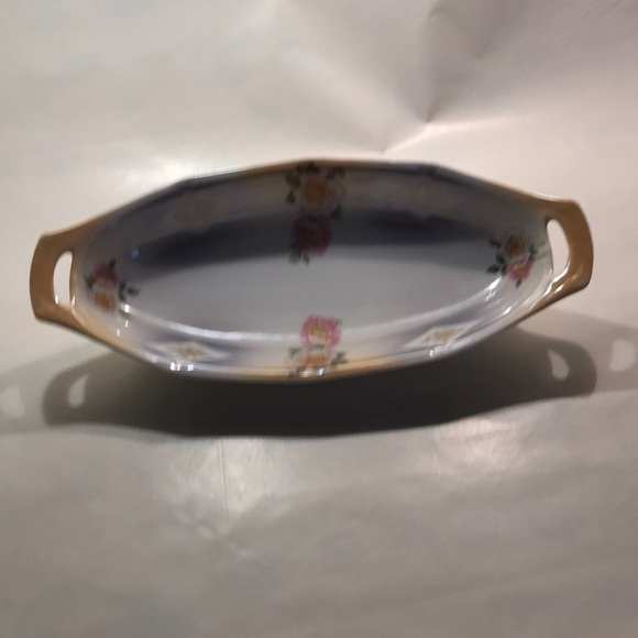 Vintage Porcelain two handled serving dish - Picture 4 of 8
